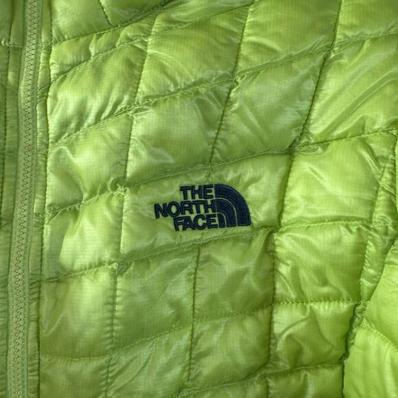 The North Face Thermoball Puffer Jacket Women Size Medium Bright Green Full Zip - Picture 2 of 7
